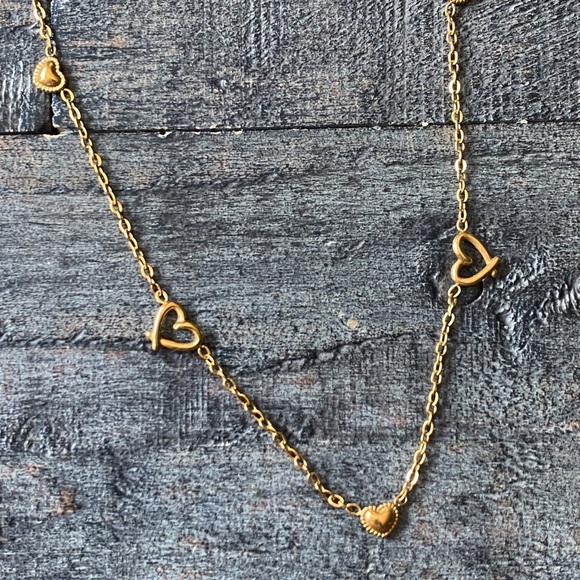 NEW Gold Tiny Heart Layering Necklace - Picture 7 of 11